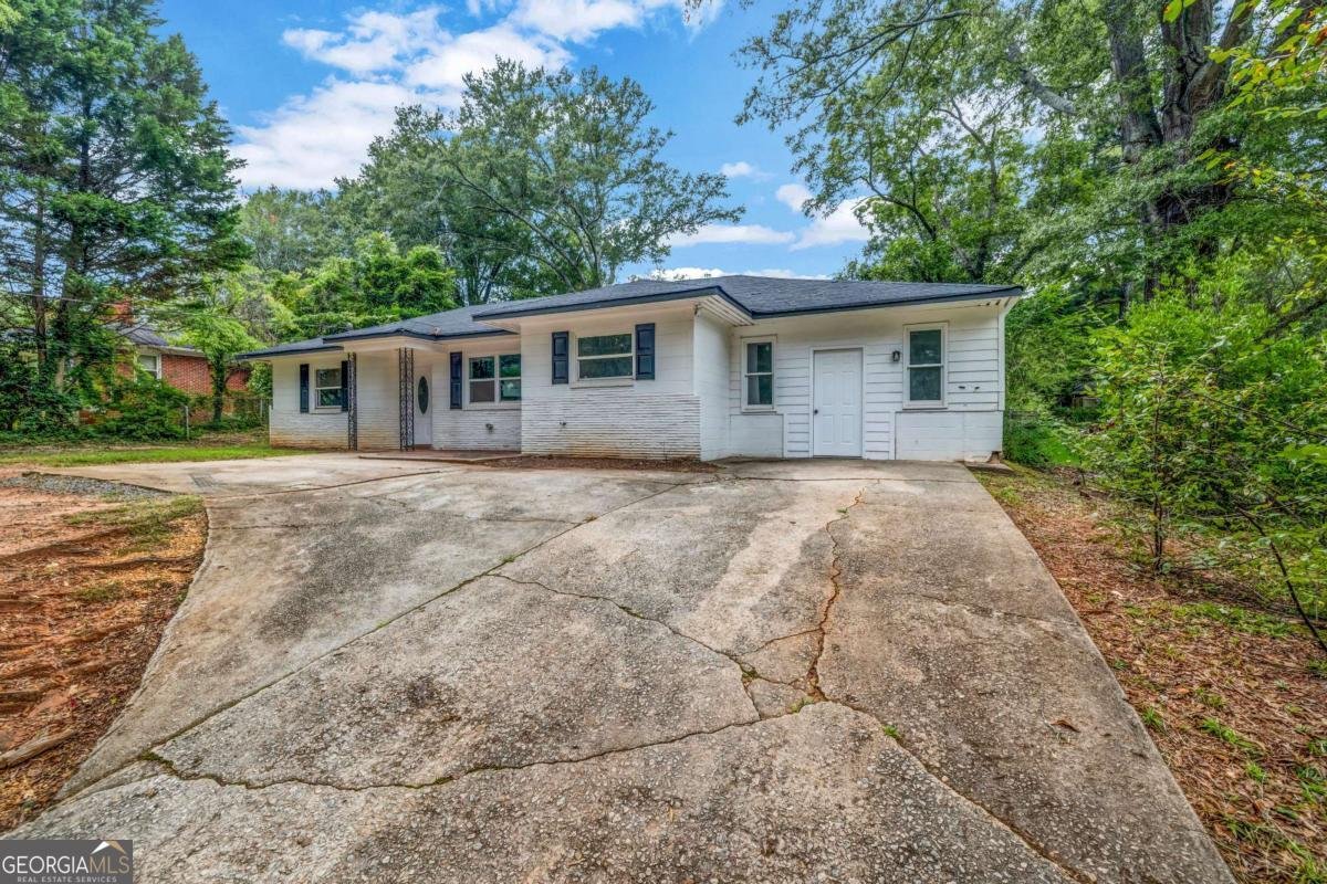 305 18th Street Griffin - 9