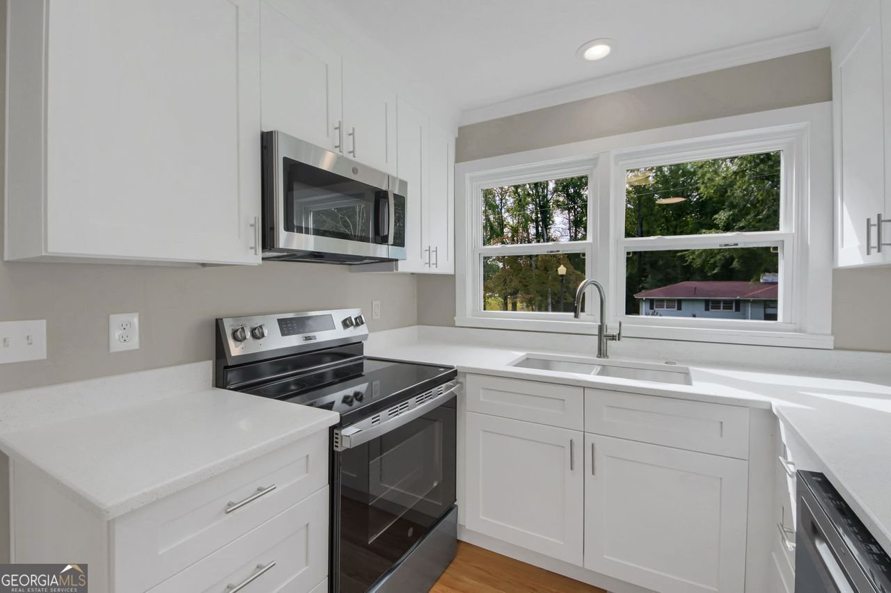 3831 DILLARD Powder Springs - 13