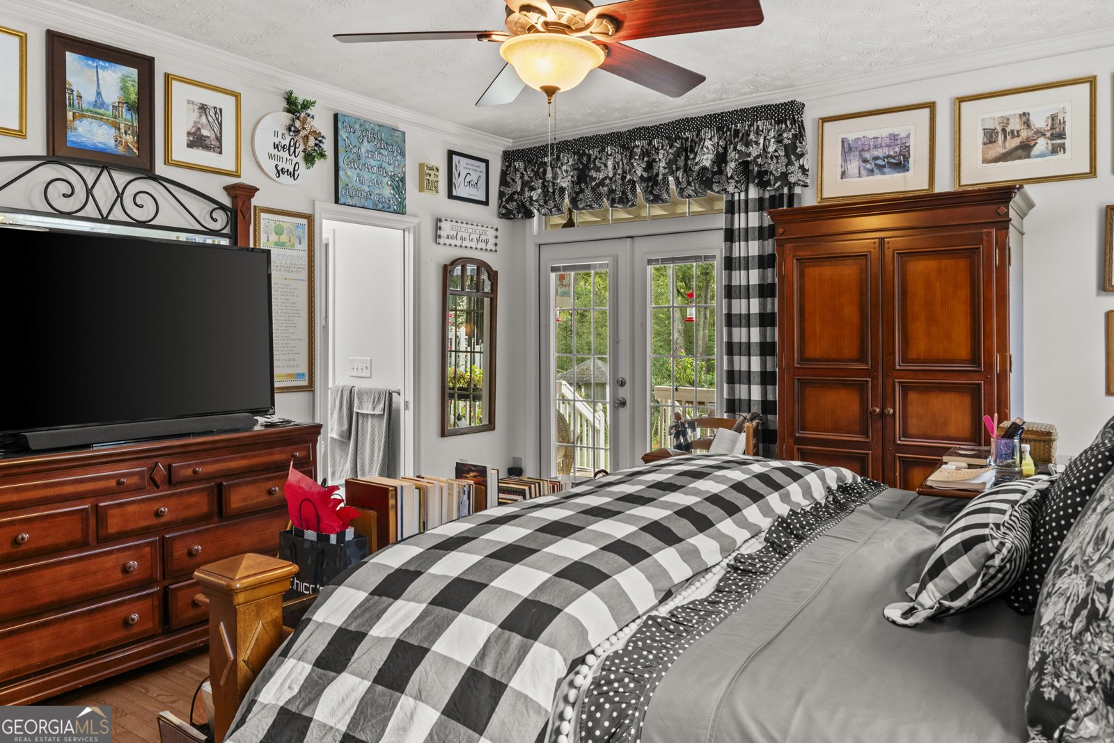 824 East Avenue Madison - 27