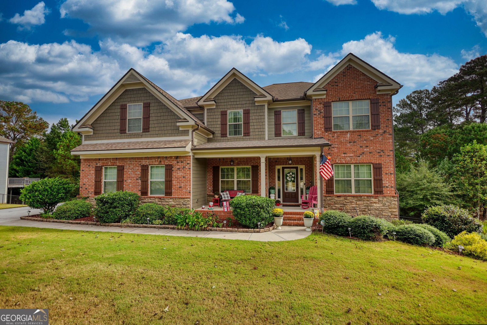 1393 Silver Thorne Court Loganville - 2