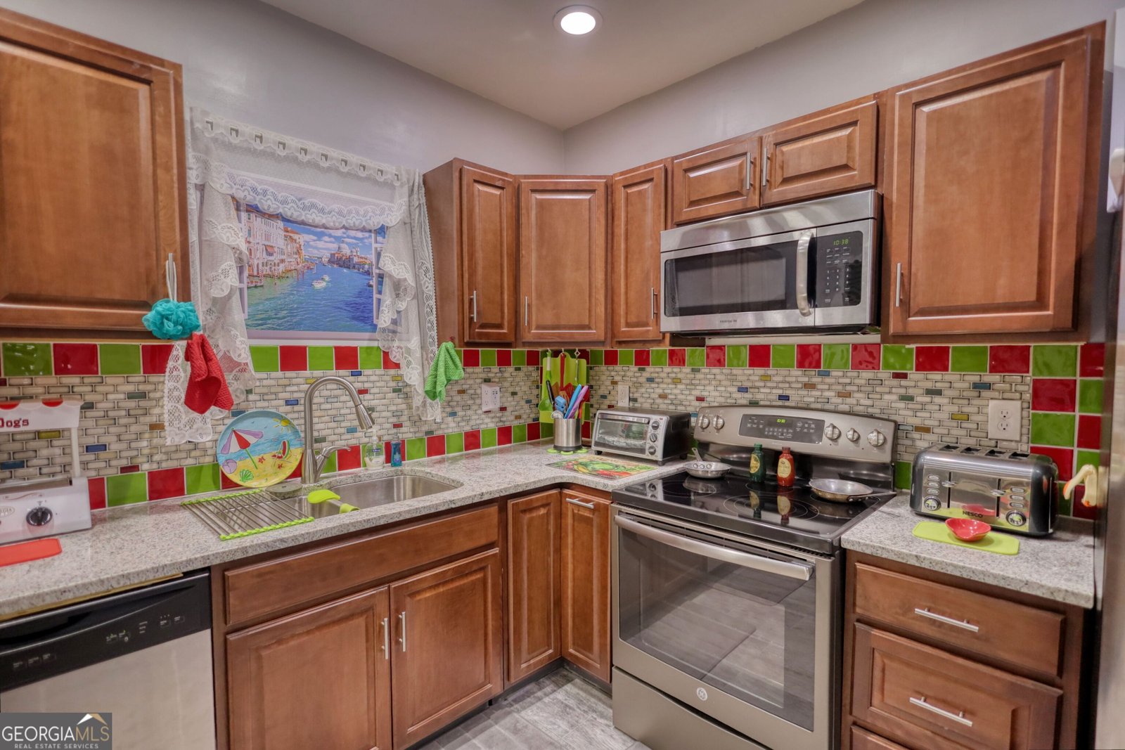 1393 Silver Thorne Court Loganville - 57