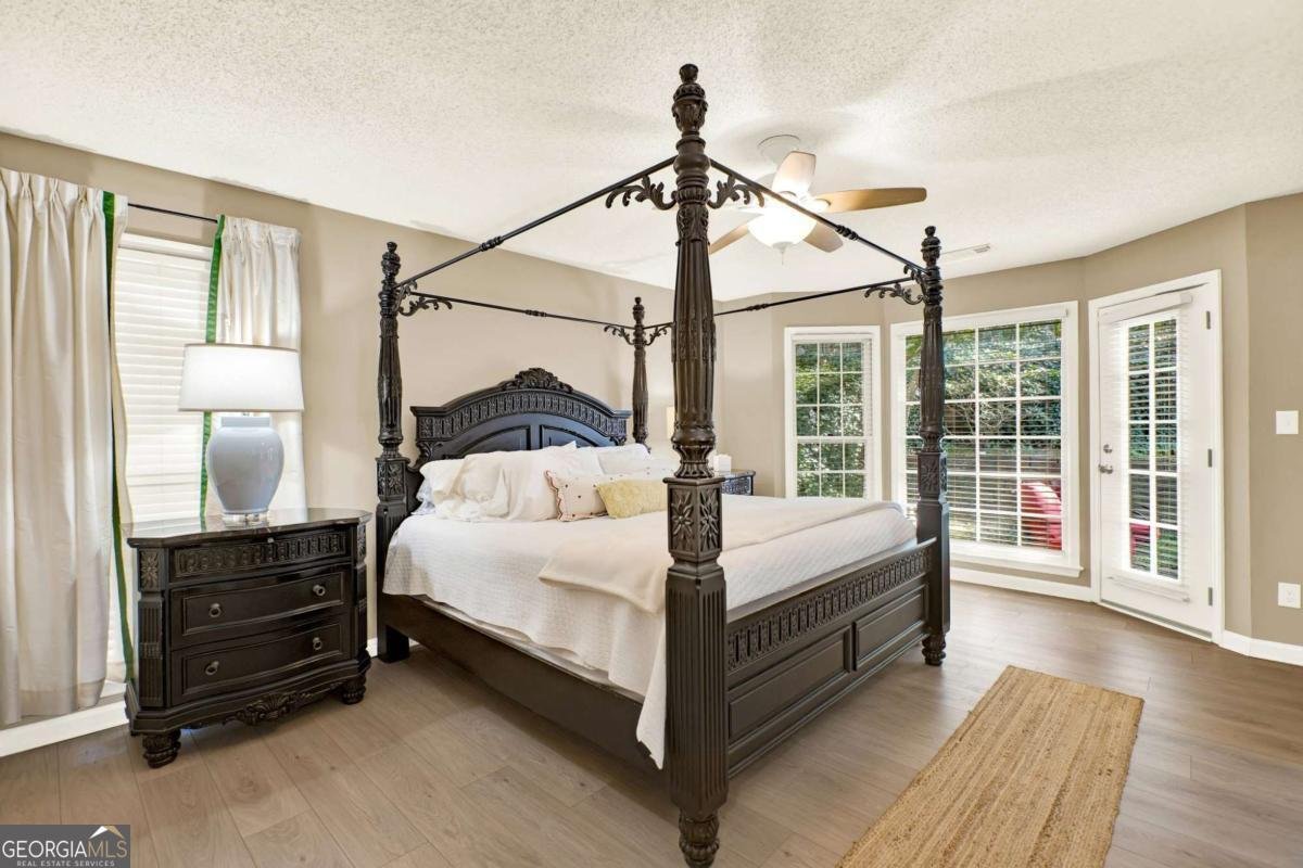767 Edgewater Lane Kennesaw - 24