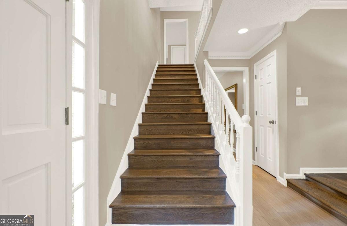 767 Edgewater Lane Kennesaw - 34