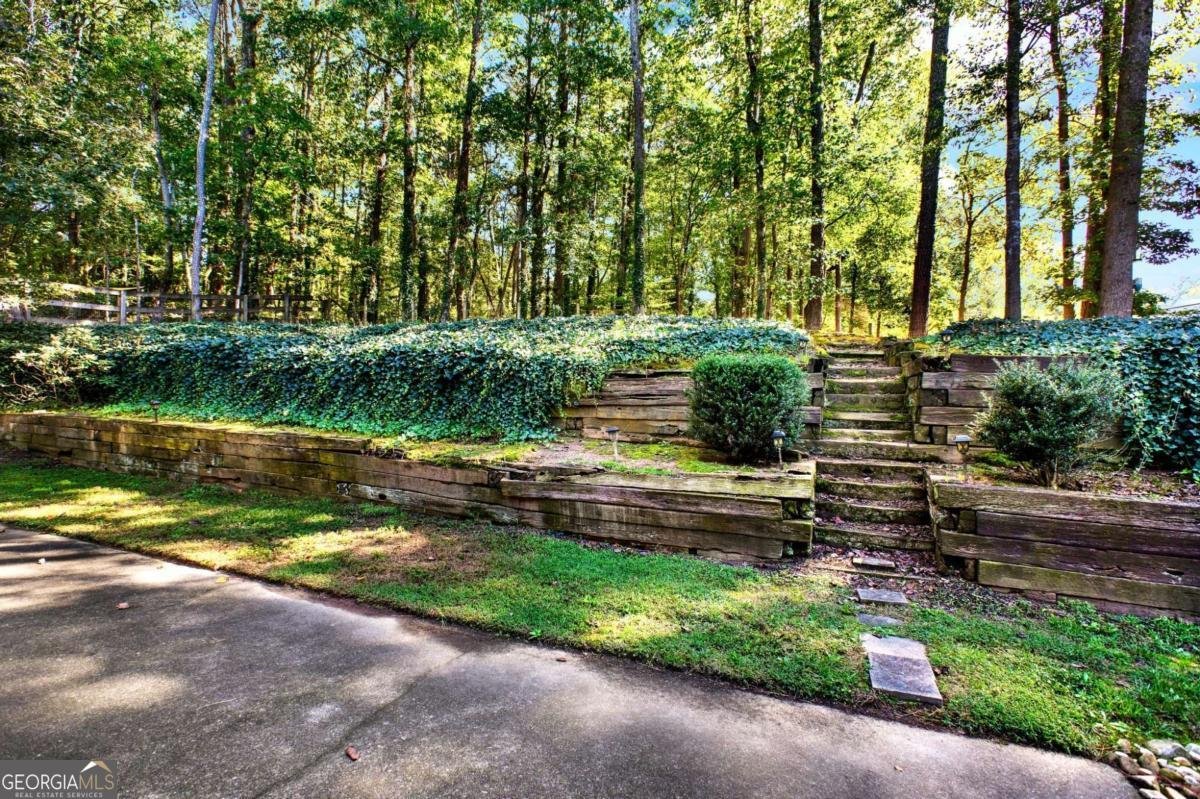 767 Edgewater Lane Kennesaw - 44