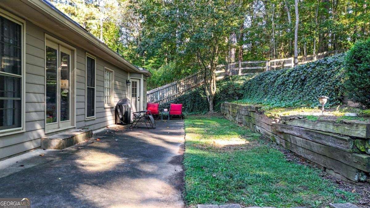 767 Edgewater Lane Kennesaw - 46