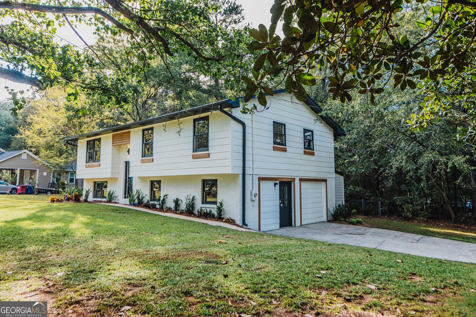 1369 King Arthur Drive Macon - 3