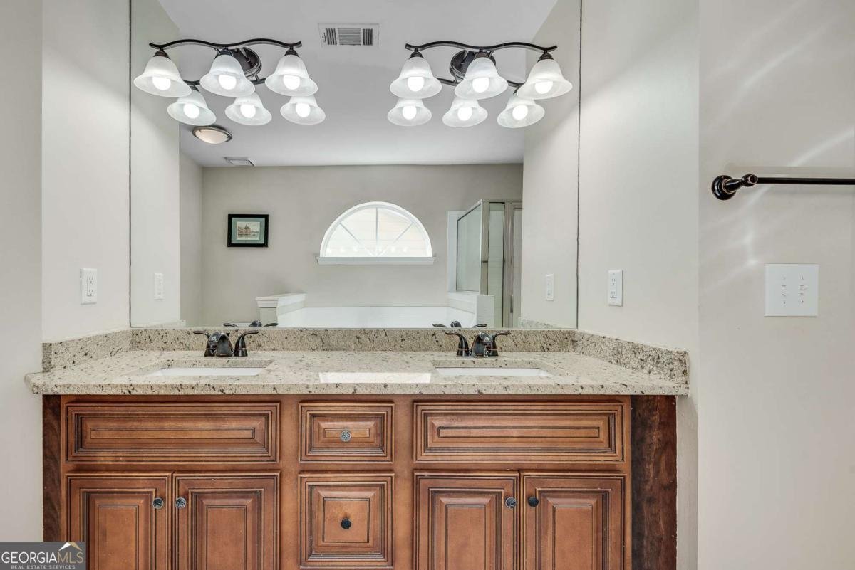 5557 BRIDGE POINTE Drive Alpharetta - 25