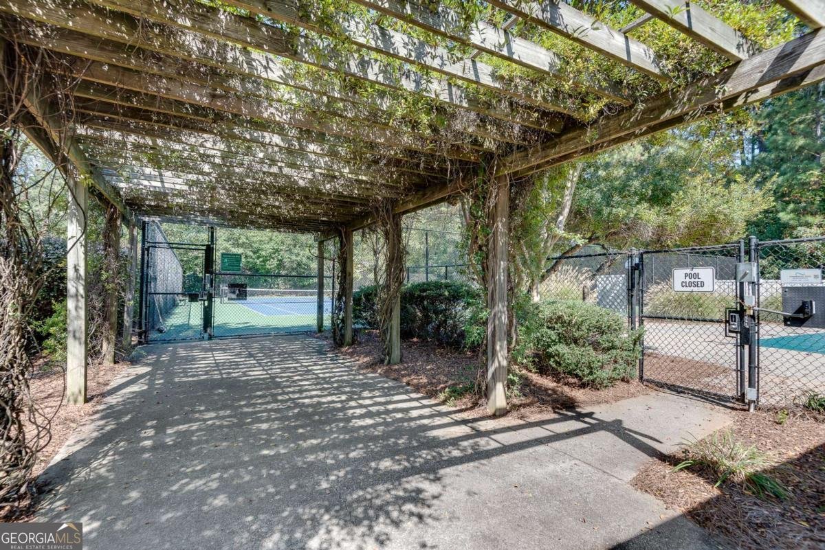 5557 BRIDGE POINTE Drive Alpharetta - 41