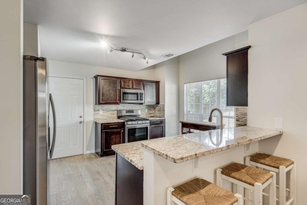 5557 BRIDGE POINTE Drive Alpharetta - 8