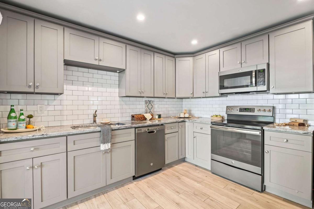 2082 Kinsmon Drive Marietta - 7