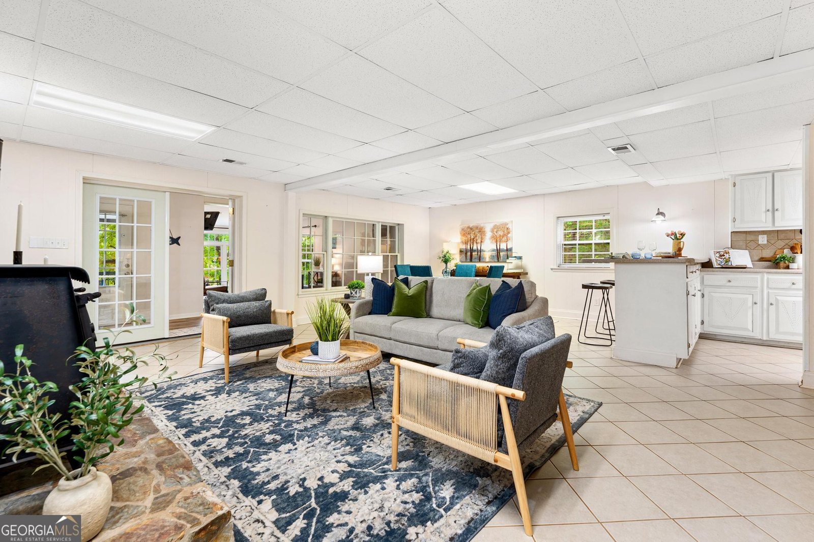 387 Chateau Drive Lavonia - 23