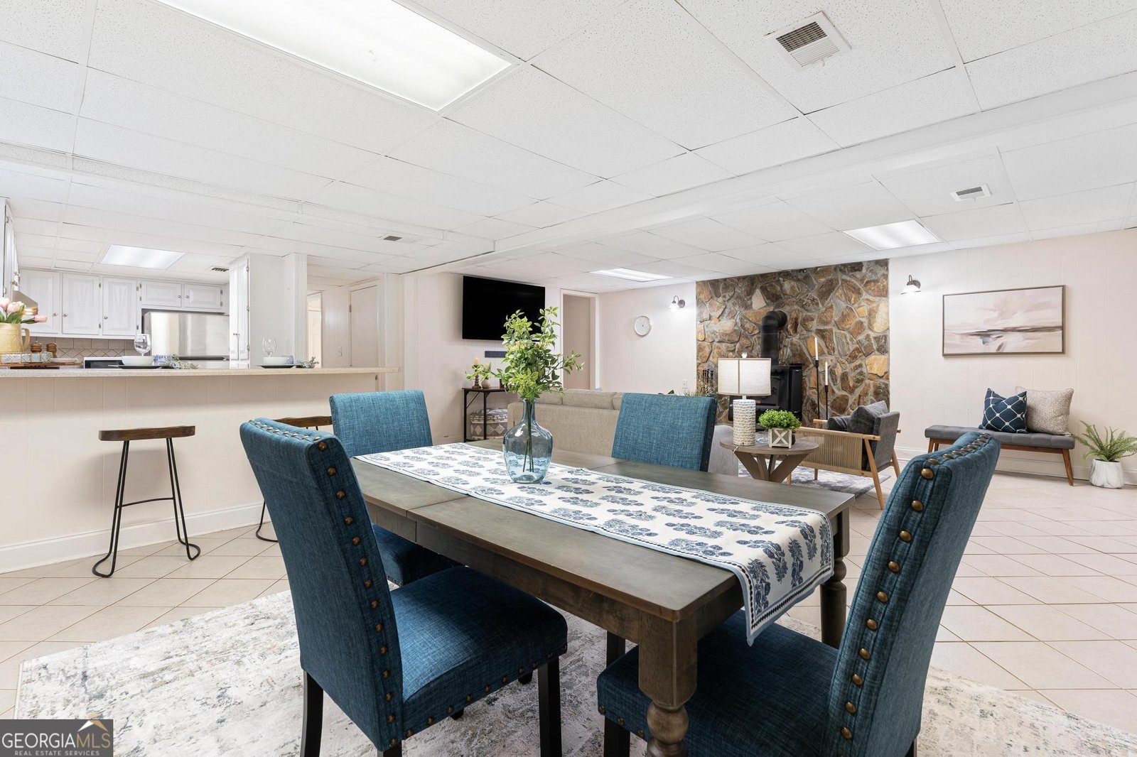 387 Chateau Drive Lavonia - 27