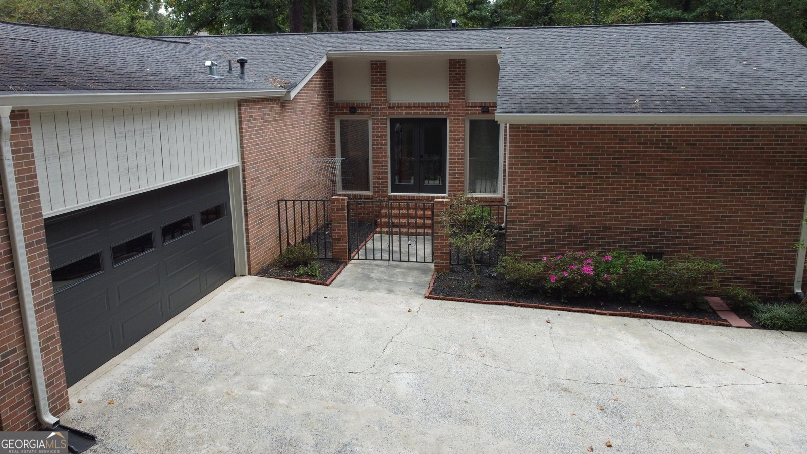 3290 Custer Lake Drive Marietta - 2