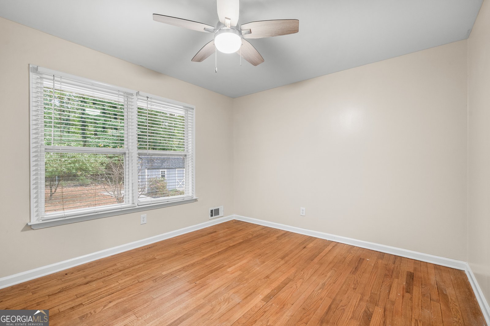 3290 Custer Lake Drive Marietta - 32