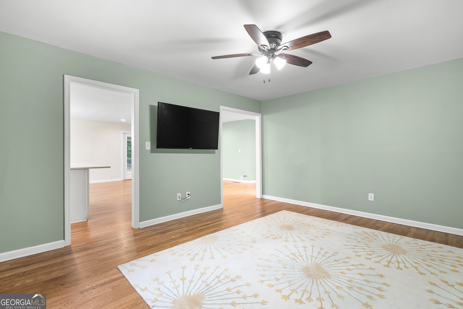 3290 Custer Lake Drive Marietta - 33