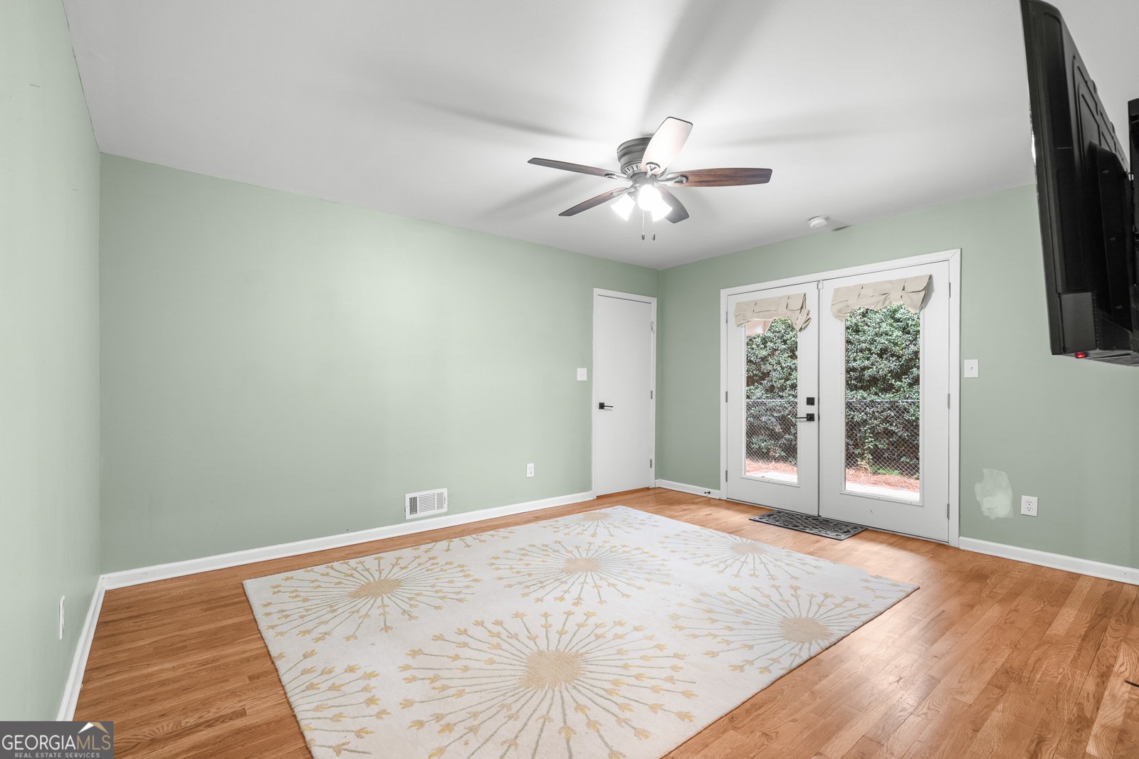 3290 Custer Lake Drive Marietta - 34