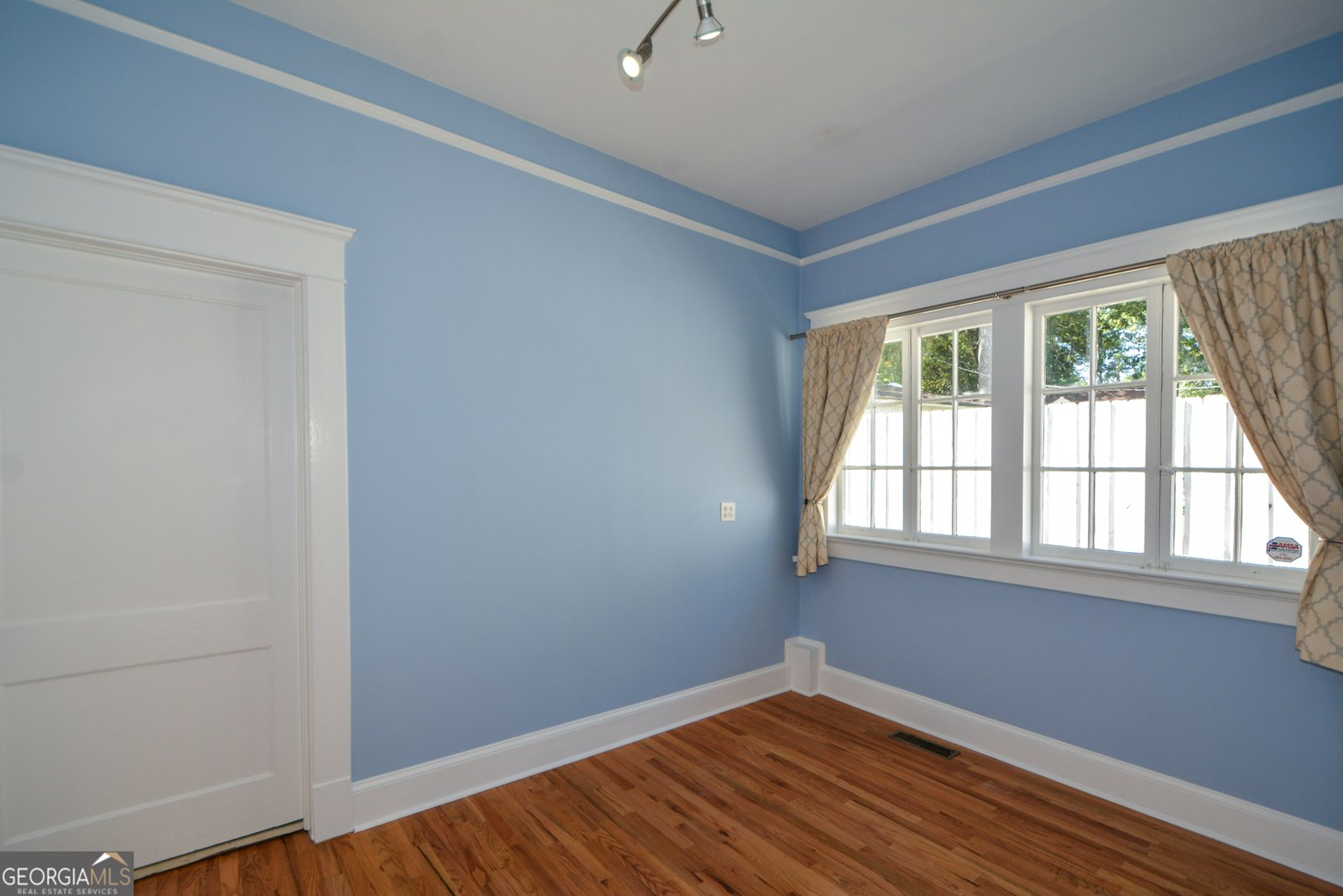 1285 Oxford Road Atlanta - 35