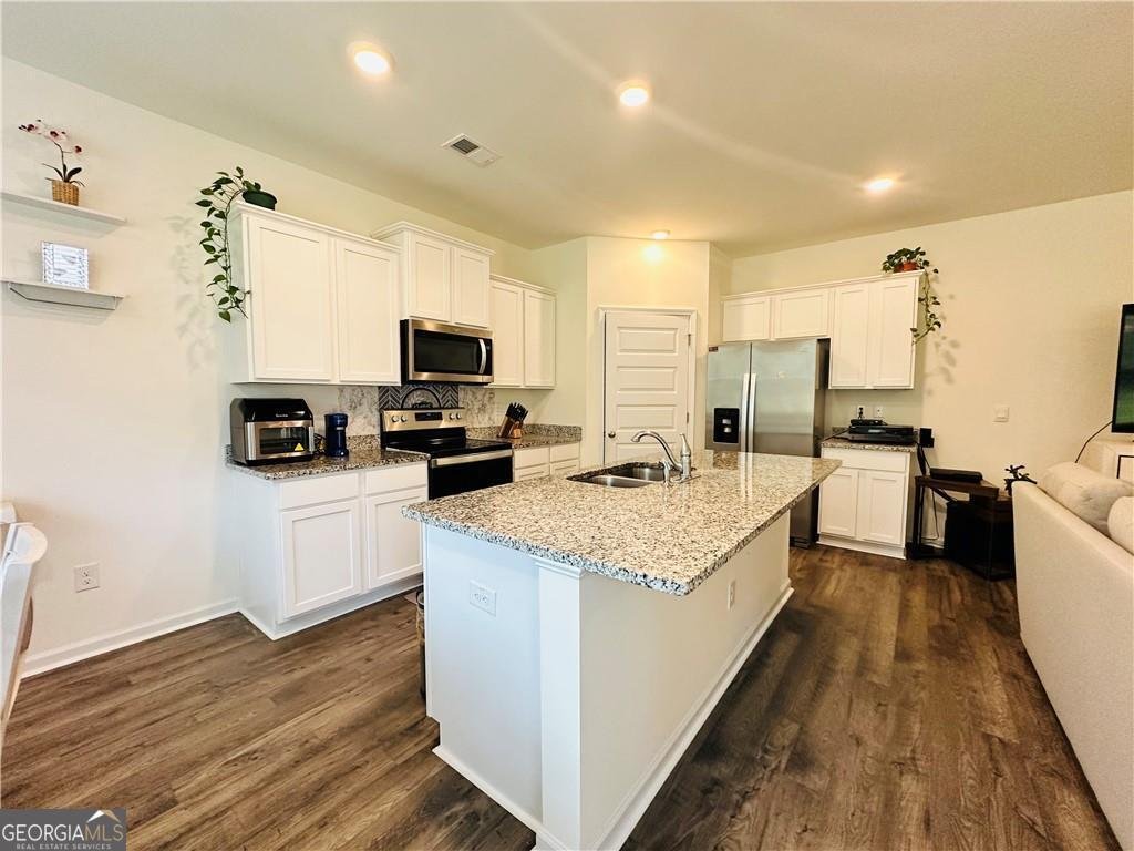 404 SHASTA Court Hoschton - 15