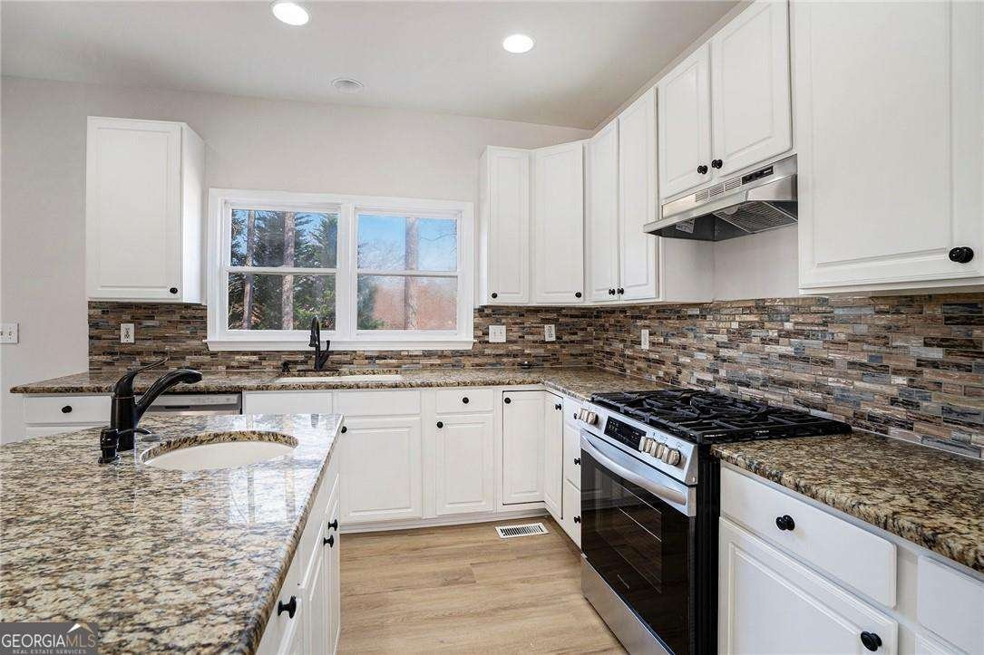 10950 Glenhurst Pass Johns Creek - 11