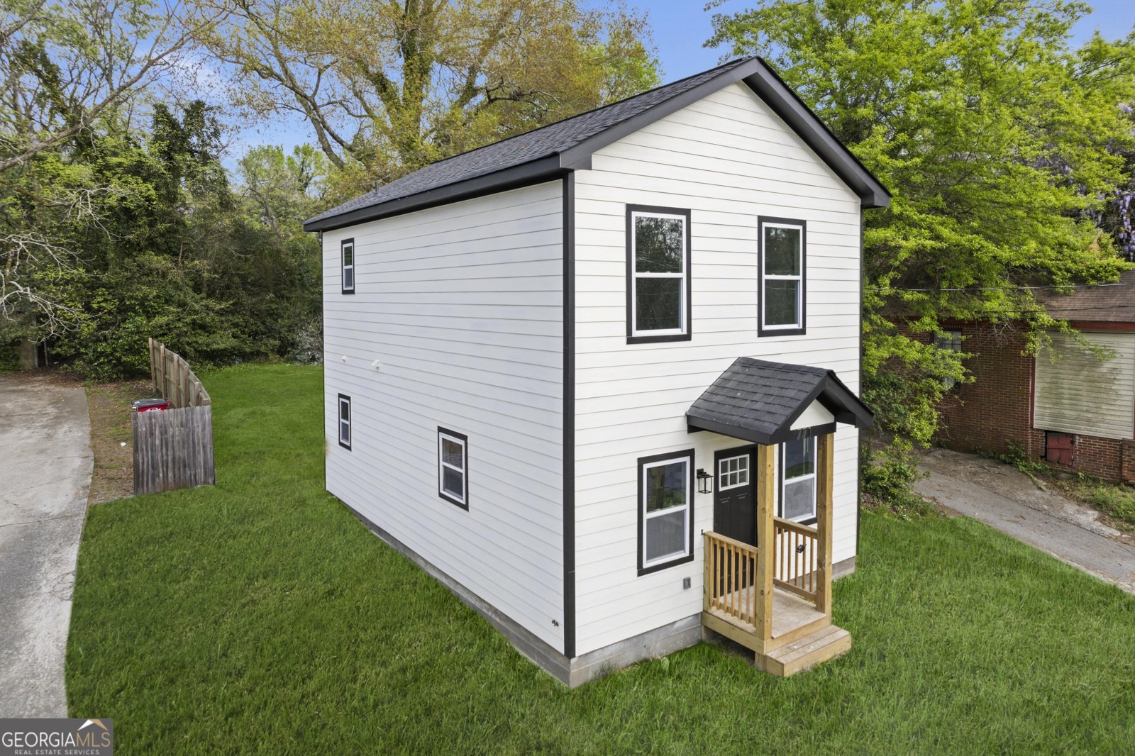 2775 Village Green Lane Macon - 2