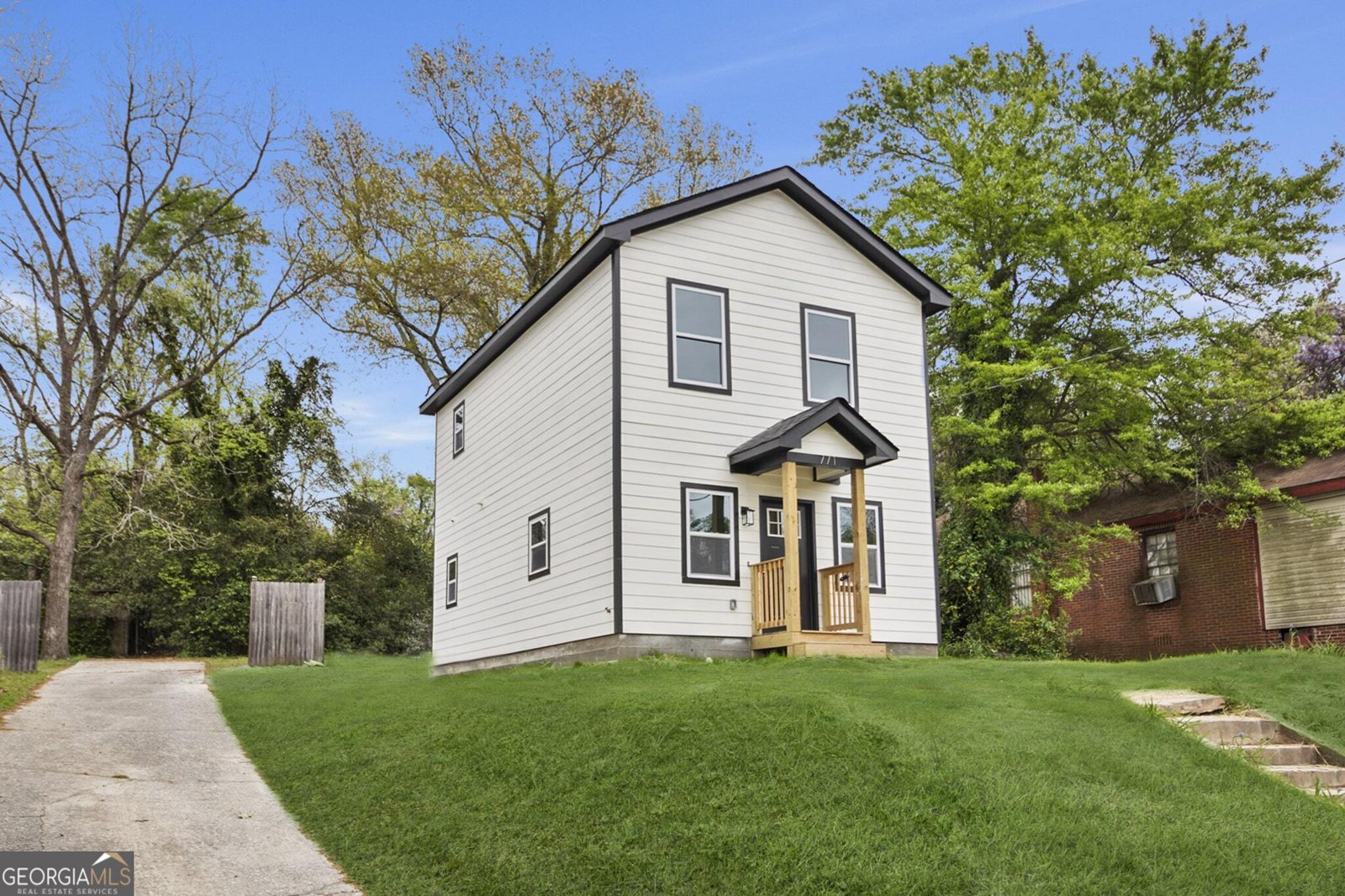 2775 Village Green Lane Macon - 3