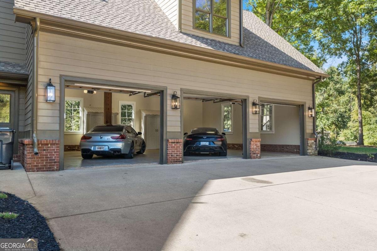 3970 Fouts Drive Cumming - 76