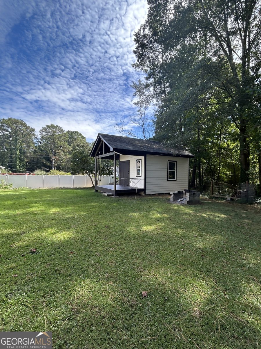 4229 Midway Drive Douglasville - 35