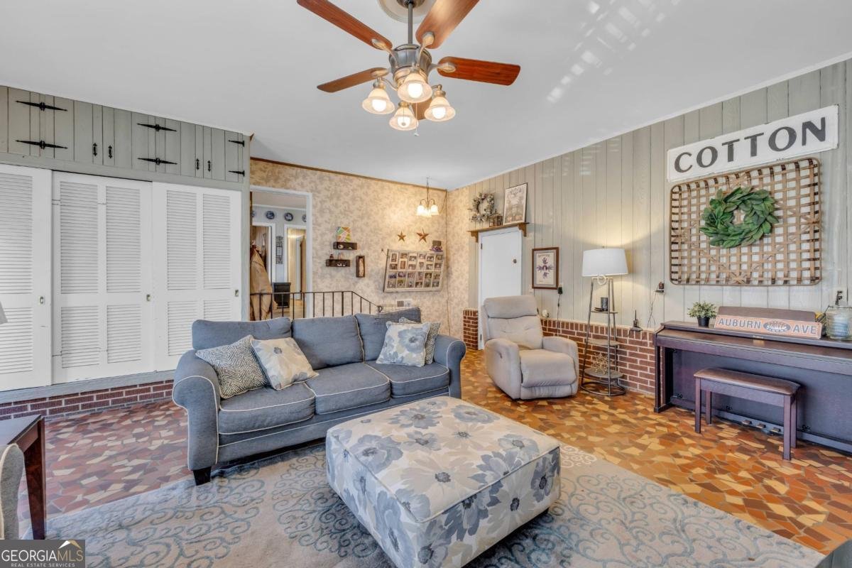 169 Brown Street Hartwell - 27