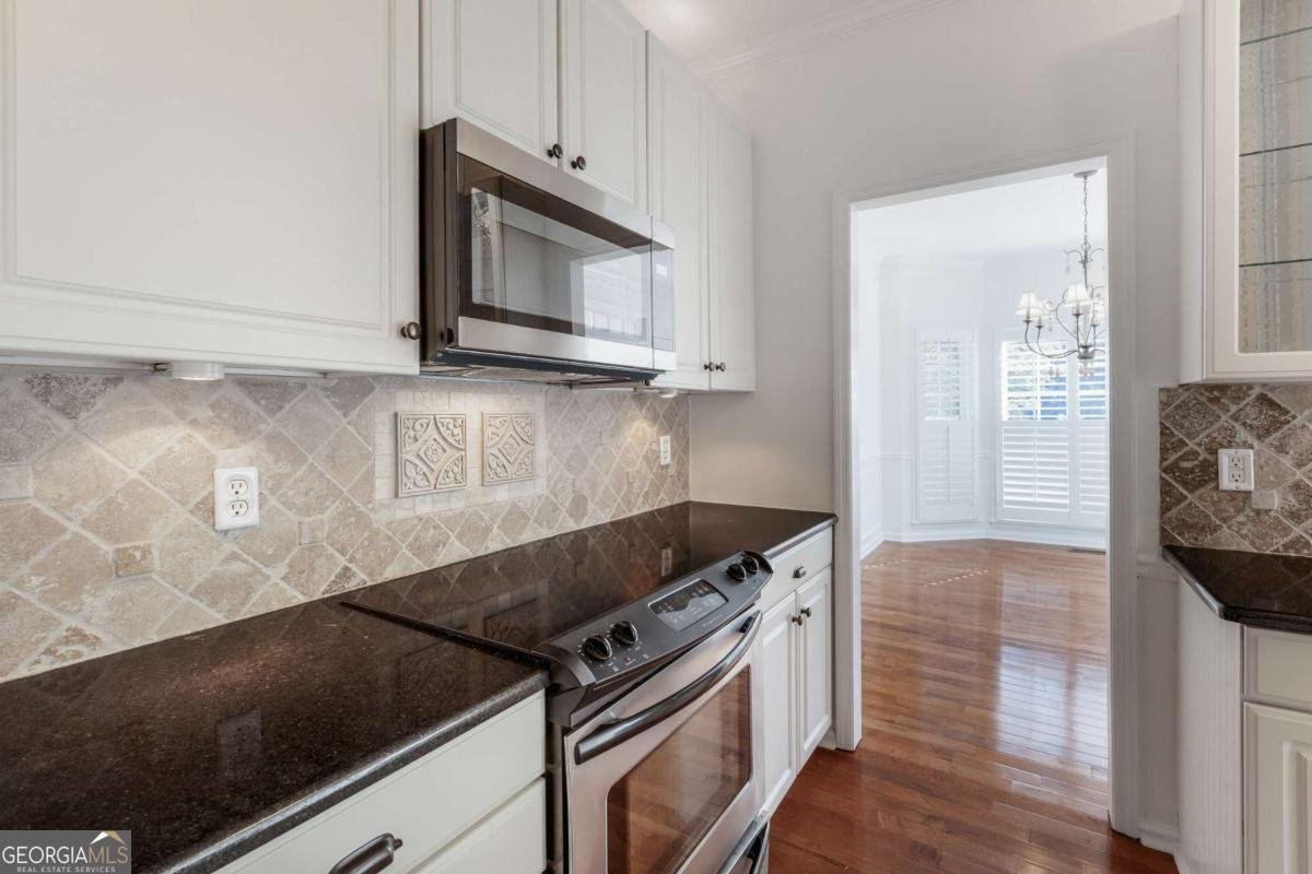 1801 Summerview Court Woodstock - 13