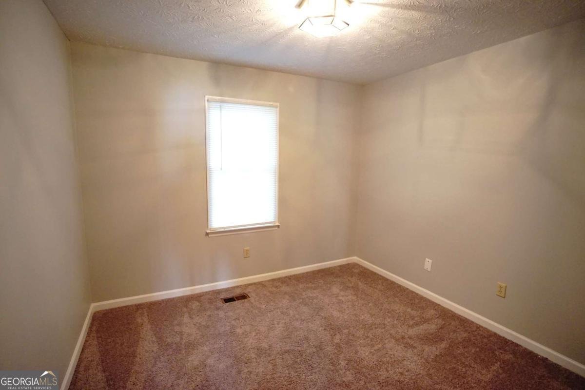 736 Indian Lake Drive Lilburn - 12