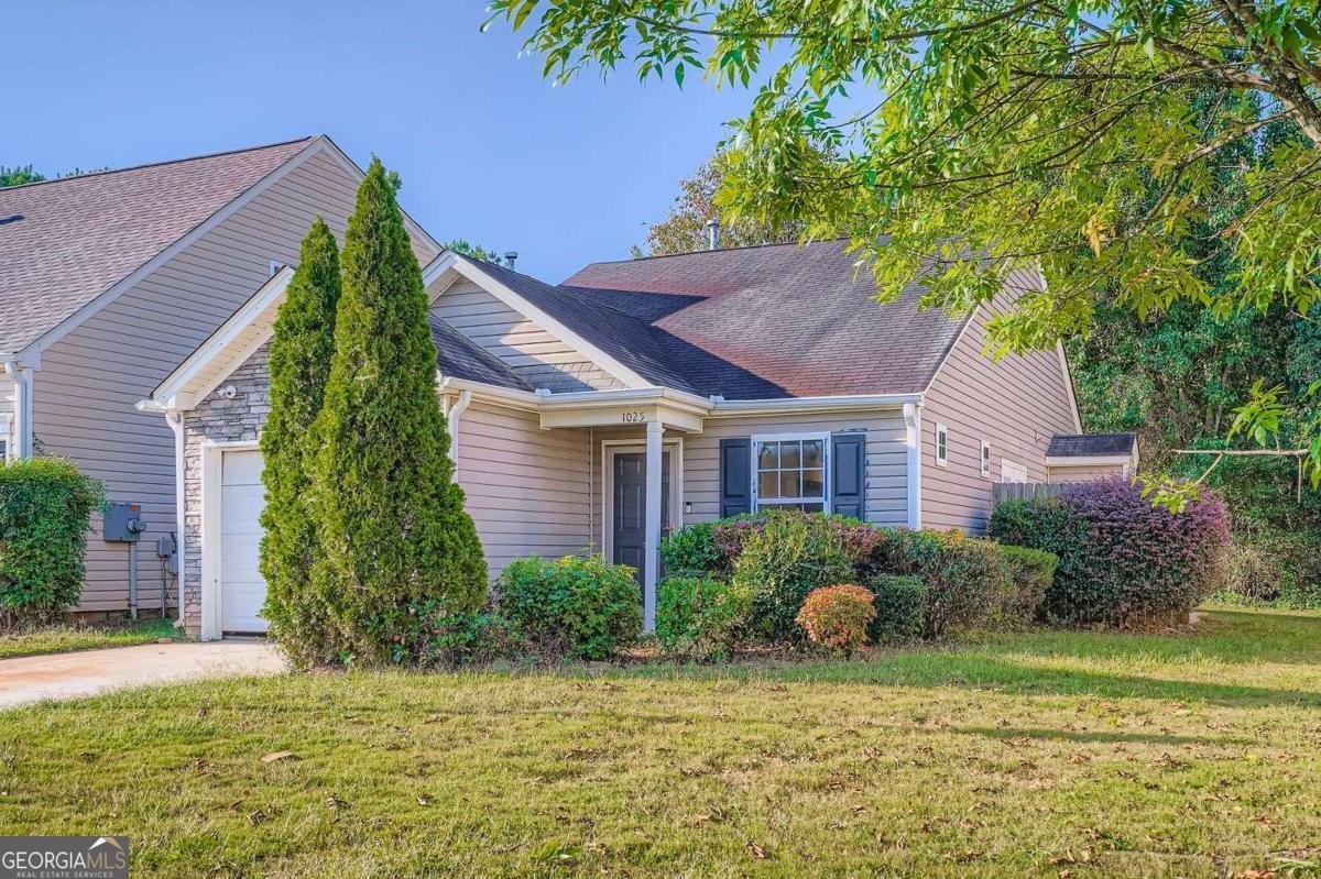 1025 Lakeside Circle Covington - 3