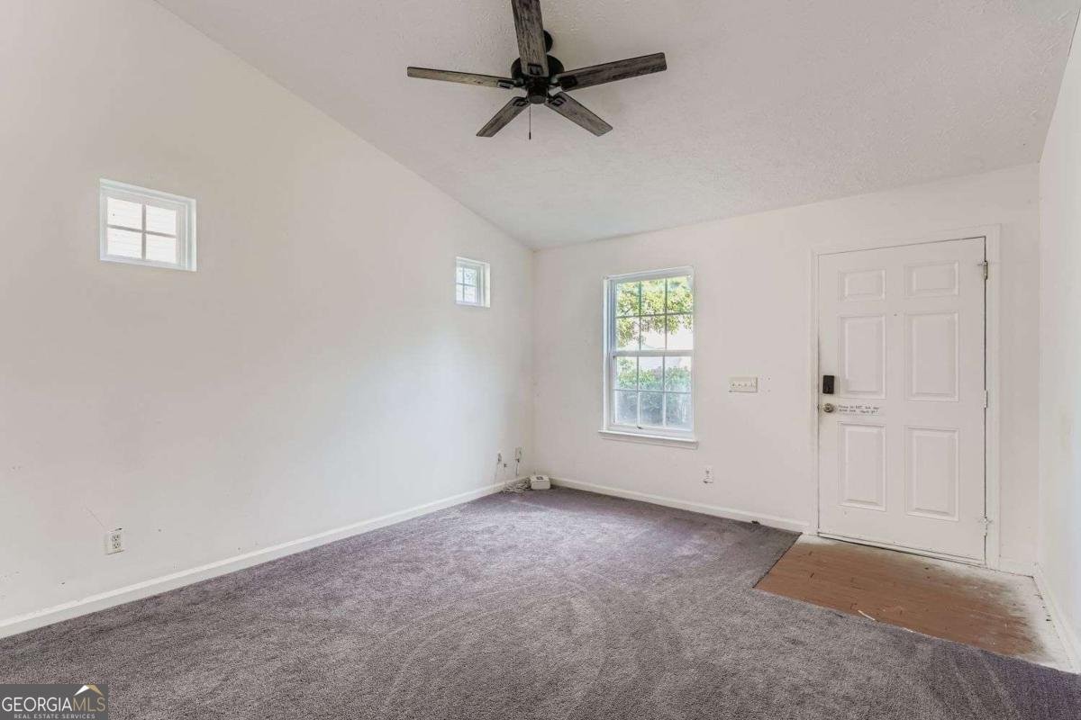 1025 Lakeside Circle Covington - 7