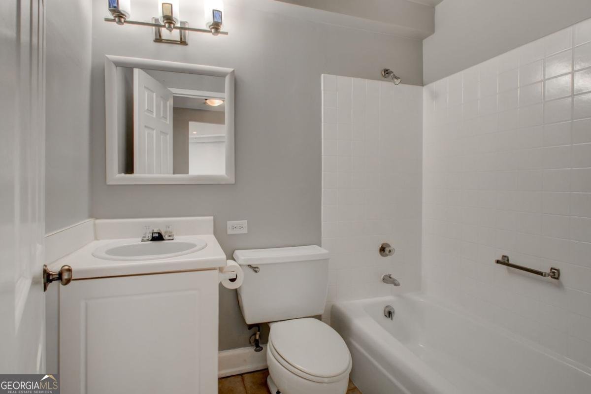 1501 Clairmont Road Decatur - 3