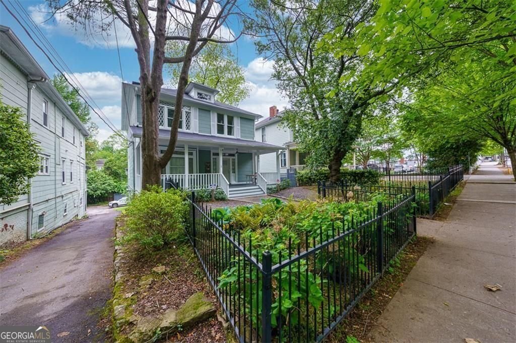 693 Myrtle Street Atlanta - 3