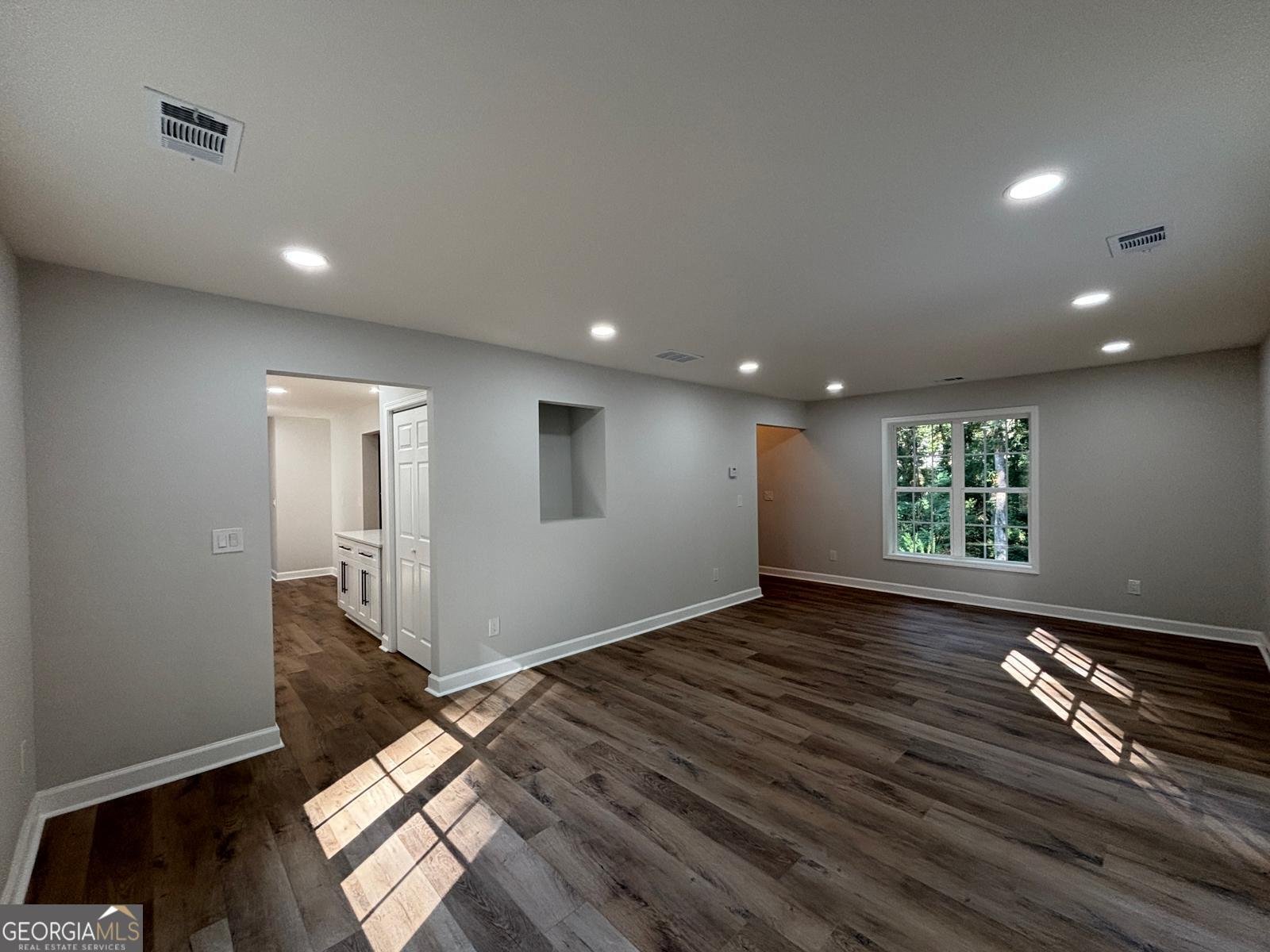 2122 Graystone Parkway Grayson - 21