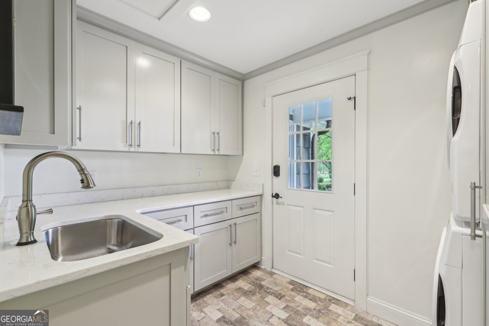 3612 Bill Gardner Parkway Locust Grove - 43