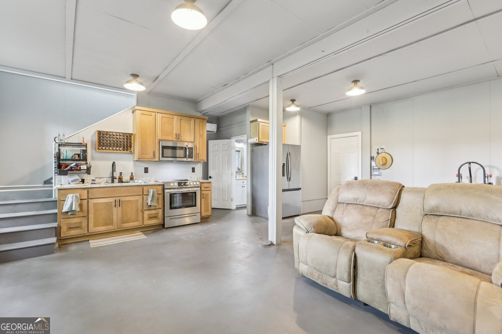 3612 Bill Gardner Parkway Locust Grove - 45