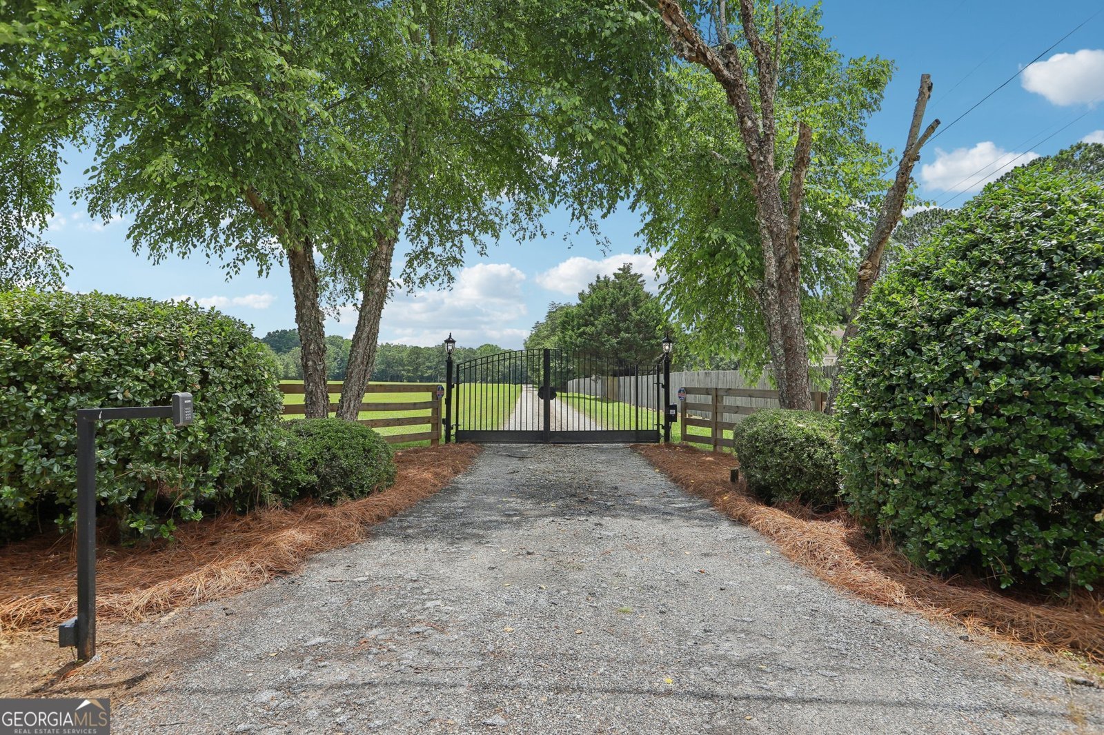 3612 Bill Gardner Parkway Locust Grove - 70