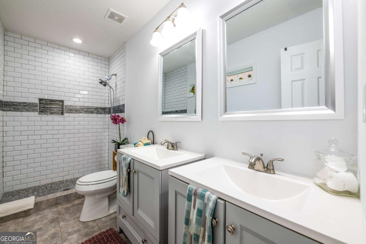 1760 Rogers Avenue Atlanta - 29