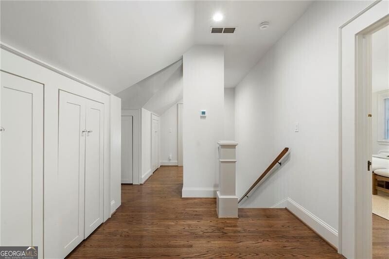 1144 Zimmer Drive Atlanta - 35
