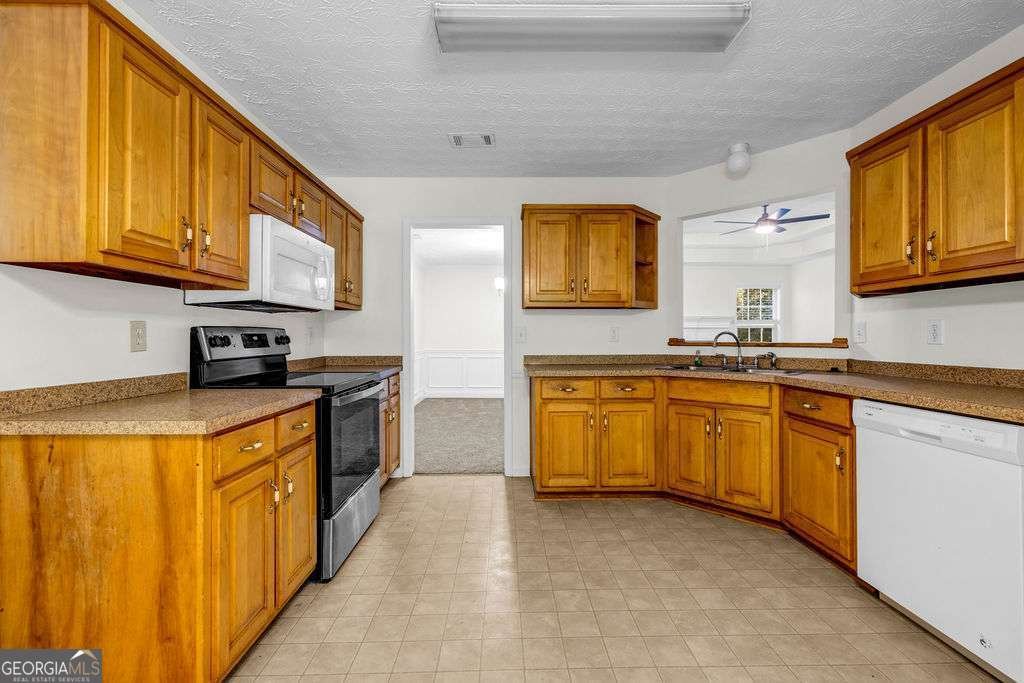 1061 Plantation Boulevard Conyers - 10
