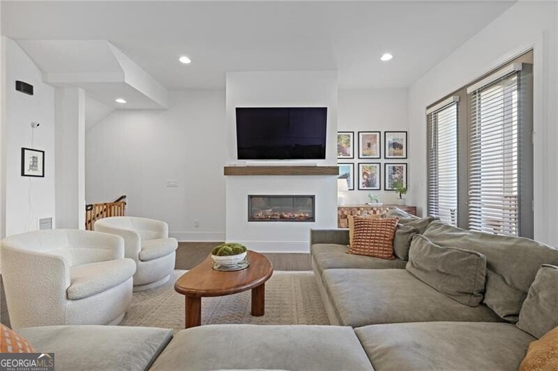 1332 Booth Avenue Atlanta - 4