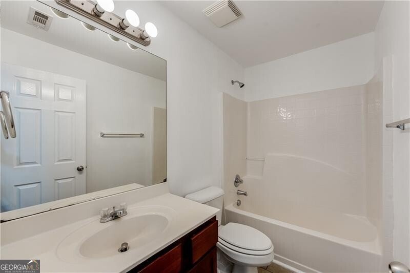 2546 Laurel Circle Atlanta - 28