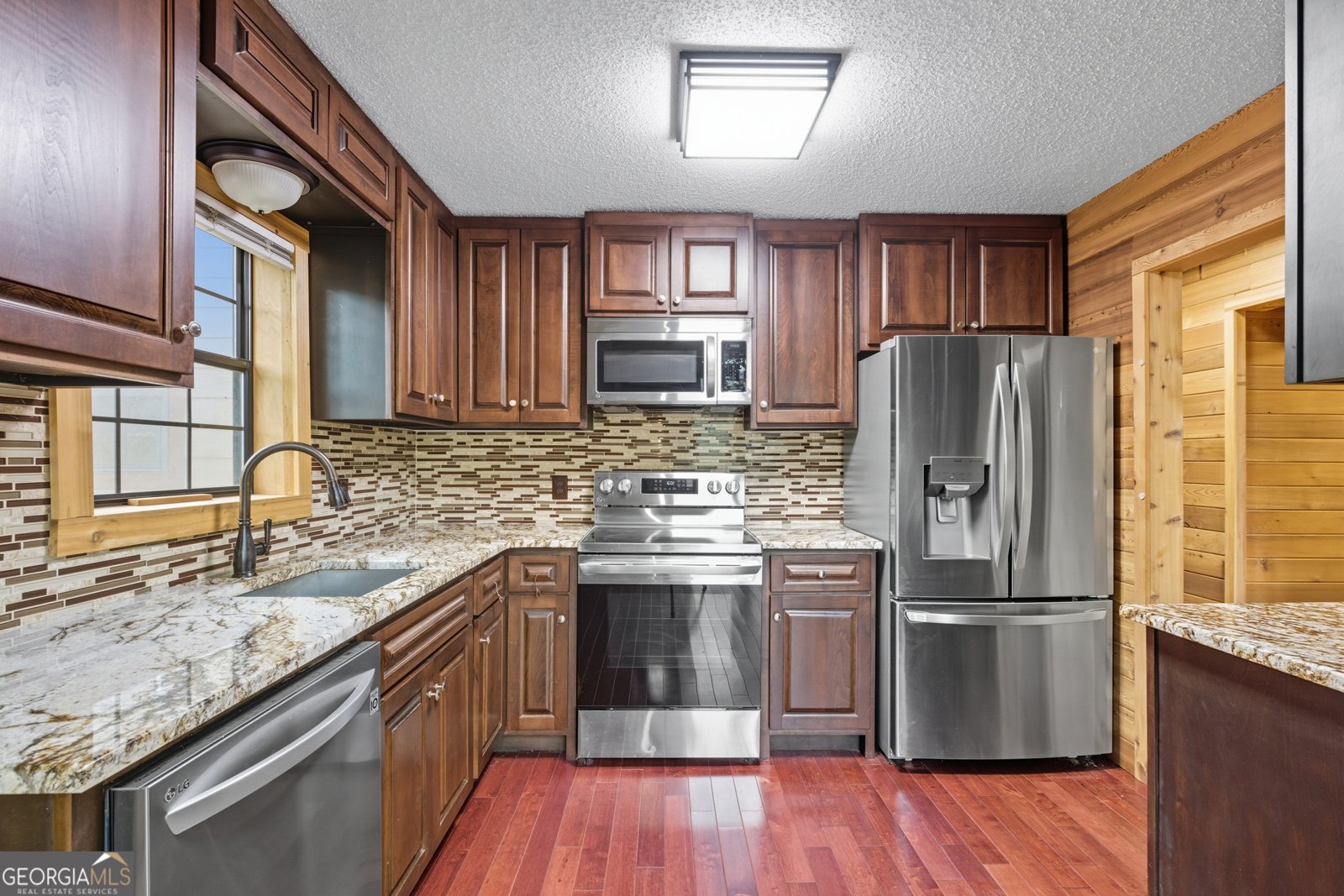 689 Riverside Court Danielsville - 16