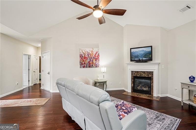 206 Oakleaf Drive Acworth - 1