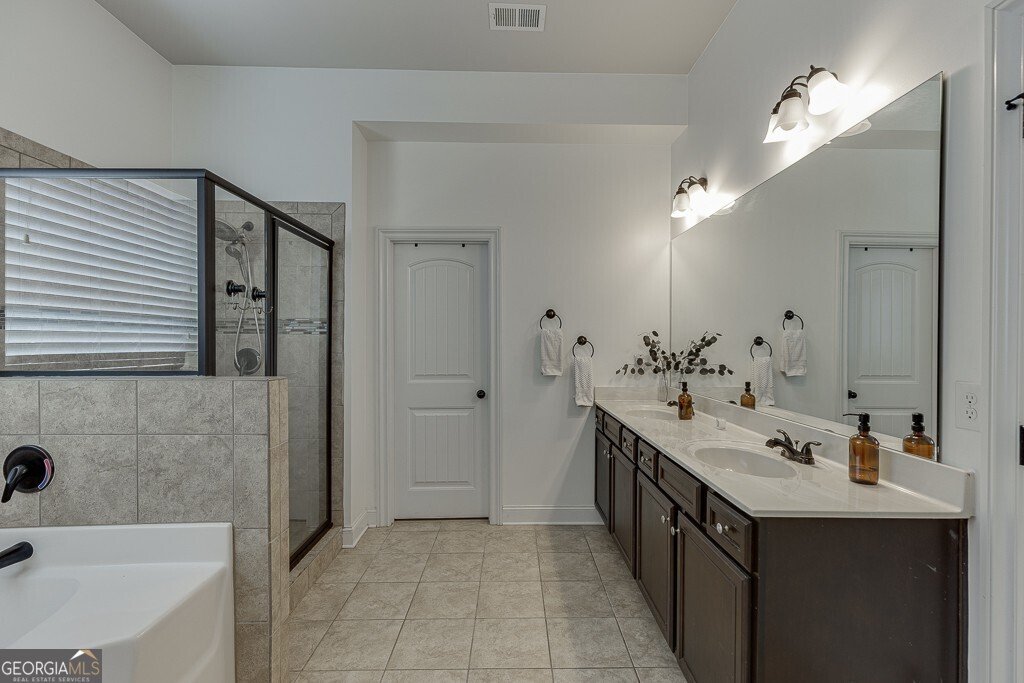 2906 Jones Phillips Road Dacula - 34