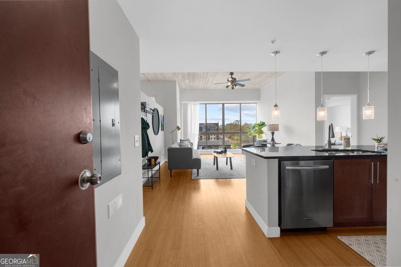 563 Memorial Drive Atlanta - 21