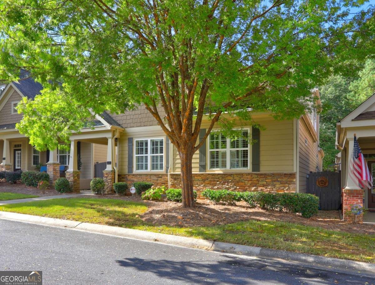 344 Glens Way Woodstock - 1