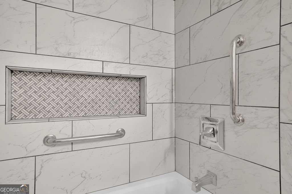 1315 Freedom Lane Roswell - 13