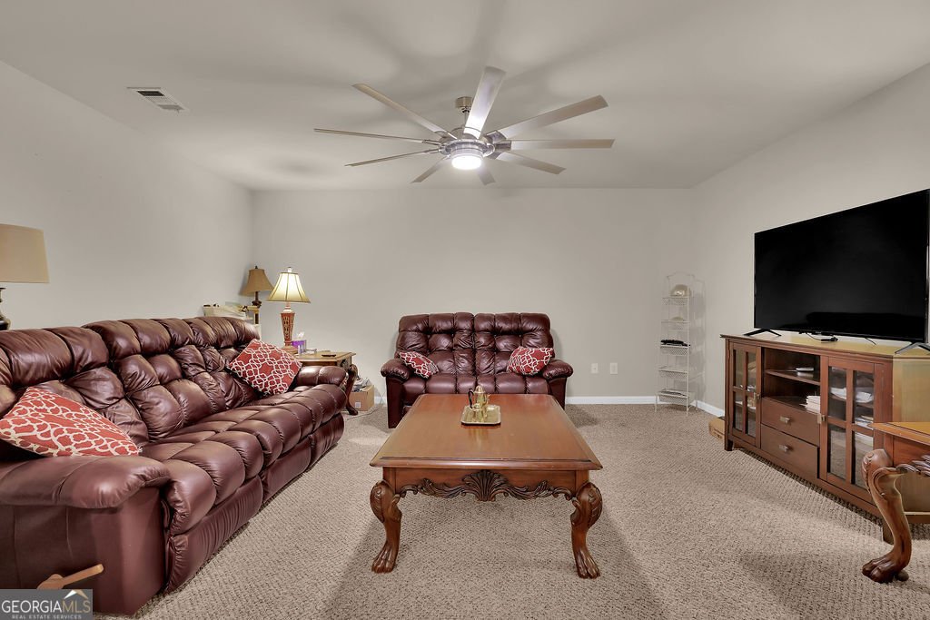 1315 Freedom Lane Roswell - 32